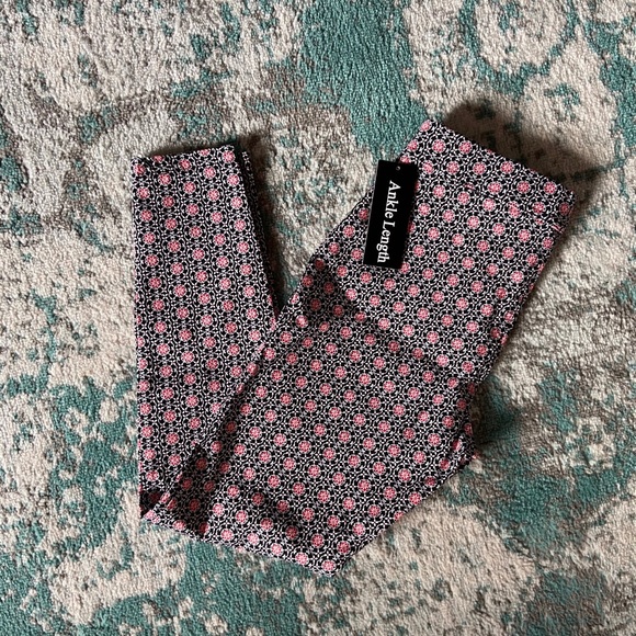 Soho Apparel Pants - NWT Black and Red Patterned Skinny Pants
